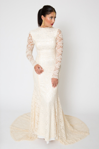 simple-lace-wedding-dress-long-sleeves-vintage-inspired