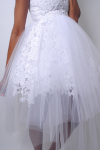 close-up-view-short-lace-wedding-dress-with-tulle