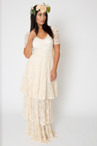 two-in-one-wedding-dress-done-in-stretch-lace