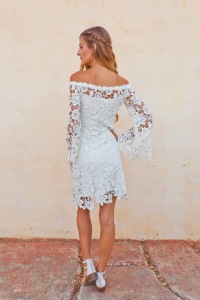 back-full-length-view-novia-boho-lace-dress-in-bohemian-wedding-dresses