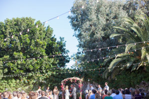 bohemian-wedding-ceremony-held-at-historic-casino-in-san-clemente