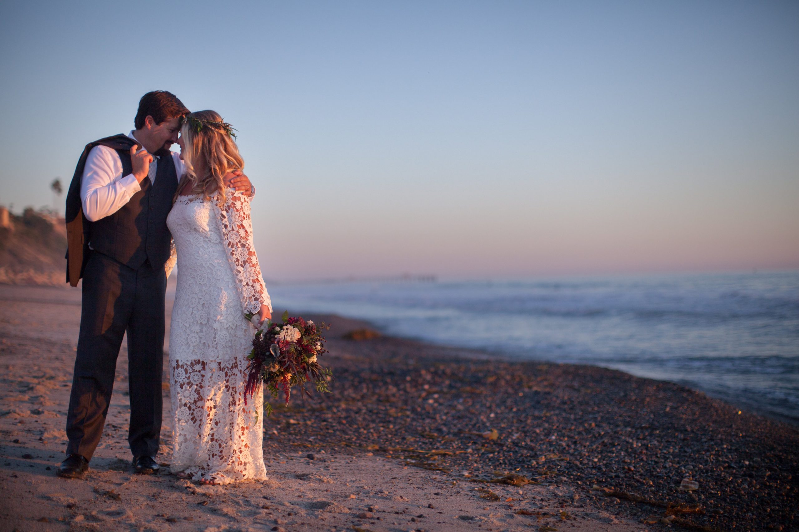 bohemian-wedding-at-Casino-San-Clemente-bride-wearing-boho-wedding-dress