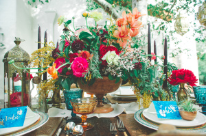 colorful-florals-for-bohemian-rustic-wedding
