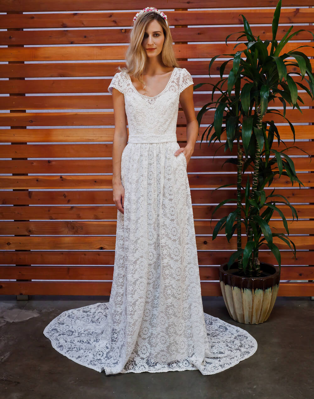 Coco Lace Gown – FINAL SALE | Dreamers and Lovers