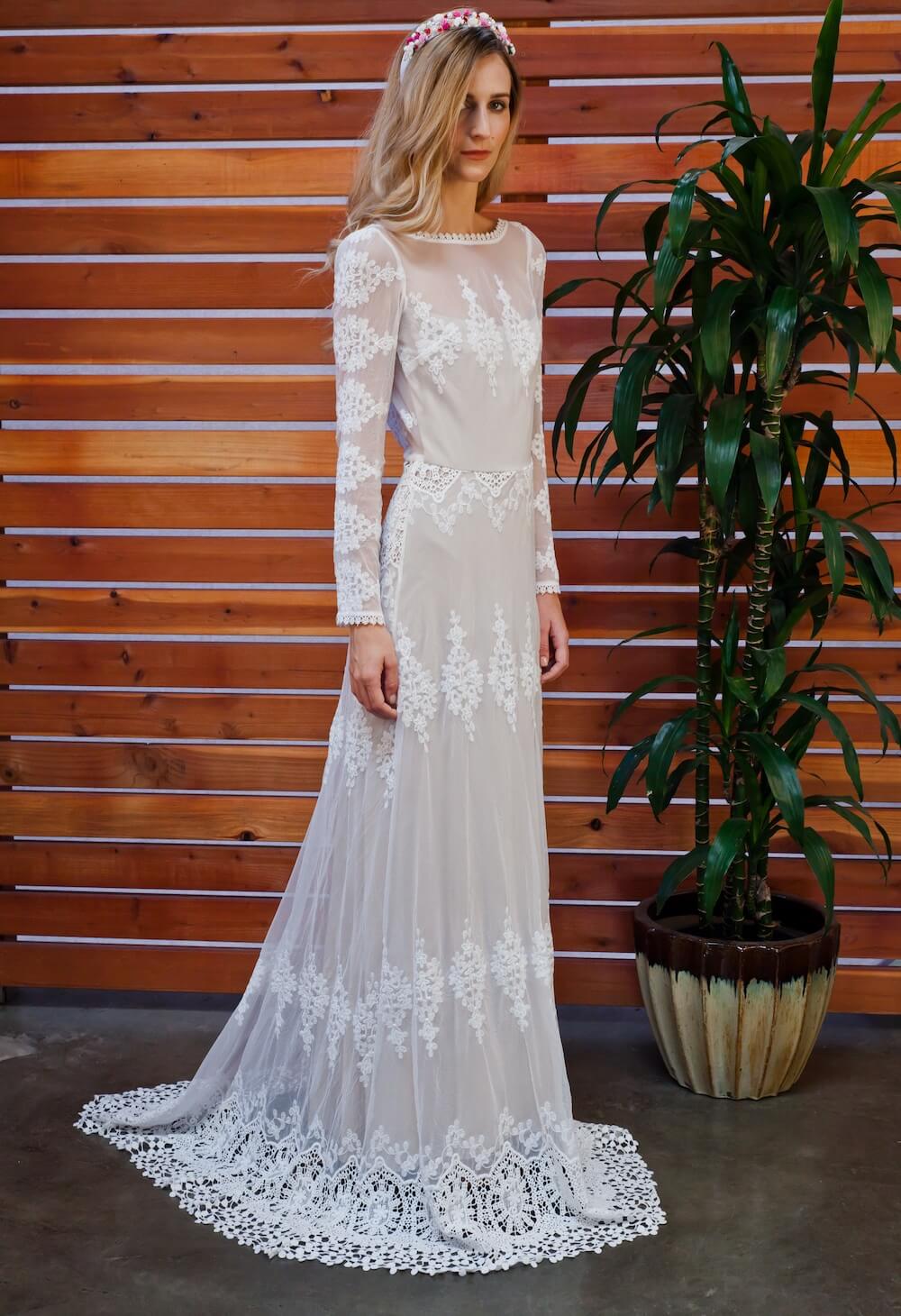 Lisa Lace Backless  Boho  Wedding  Dress  Dreamers and Lovers