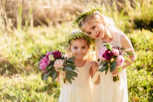 shannon-and-her-flower-girls-with-vibrant-blooms-and-greenery-flower-crown