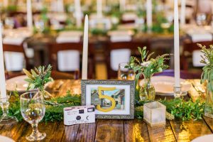 boheman-wedding-rustic-table-setup
