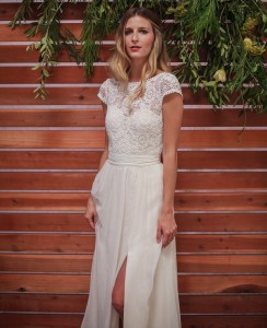 natalie-bohemian-wedding-dress-in-silk-with-lace-bodice