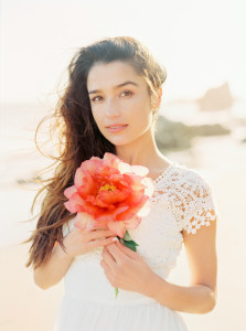 rhapsody-for-the-simple-romantic-confident-beauty-wedding-dresses-that-are-you