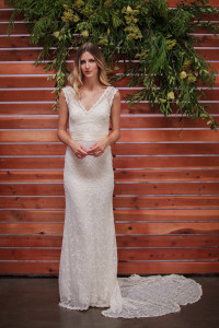IVY LACE GOWN