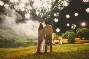 firework-ends-the-night-for-this-newlywed-bride-and-groom-Oklahoma-bohemian-wedding
