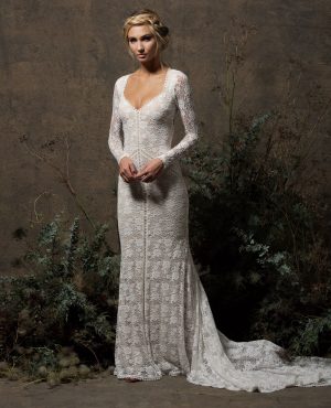 Valentina Backless Lace Wedding Dress | Dreamers and Lovers