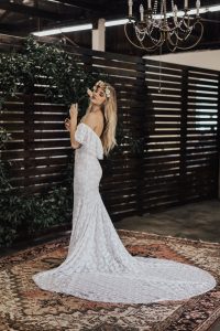 LIZZY OFF THE SHOULDER LACE DRESS