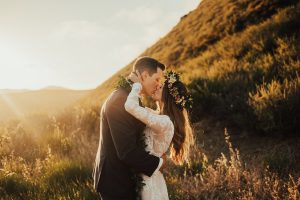 Photographer-Tessa-Tadlock-captures-the-adventurous-bohemian-couple-here-in-the-dreamiest-of-photo-bride-wearing-the-aurora-boho-lace-wedding-dress