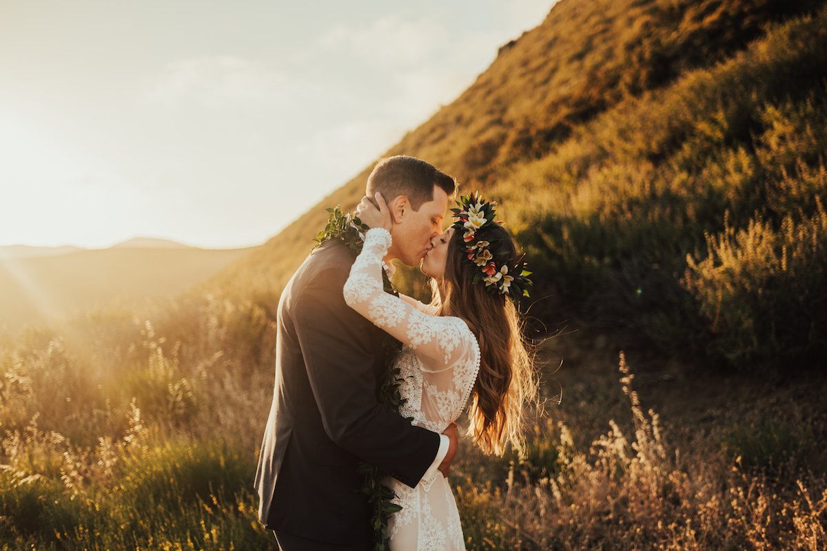 Photographer-Tessa-Tadlock-captures-the-adventurous-bohemian-couple-here-in-the-dreamiest-of-photo-bride-wearing-the-aurora-boho-lace-wedding-dress