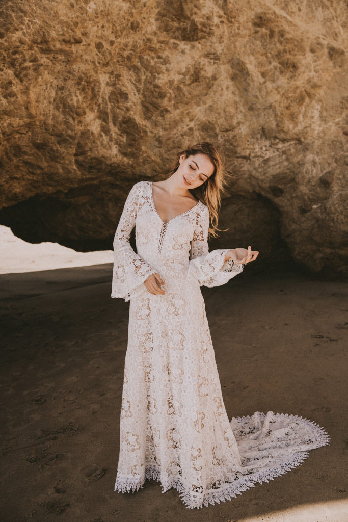 Gorgeous Bohemian Ivory Wedding Dresses Lace Sheath Beach Bridal Gowns –  MyChicDress