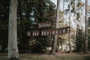 outdoor-uk-bohemian-wedding-in-the-forest-at-hyde-estates