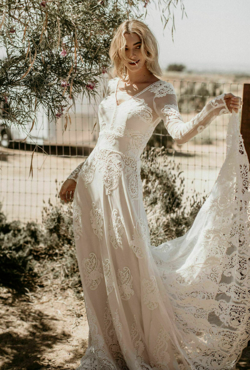 CELESTE LACE WEDDING DRESS - Etheria