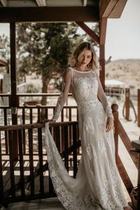 ISABELLA LACE WEDDING DRESS - Etheria