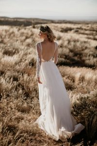 jane-silk-and-lace-romantic-flowy-wedding-dress-for-the-confident-modern-bride-who-never-sacrifice-her-true-personality