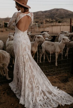 WILLOW LACE WEDDING DRESS