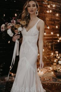 lace-bohemian-wedding-ddress-off-white-lace-open-back