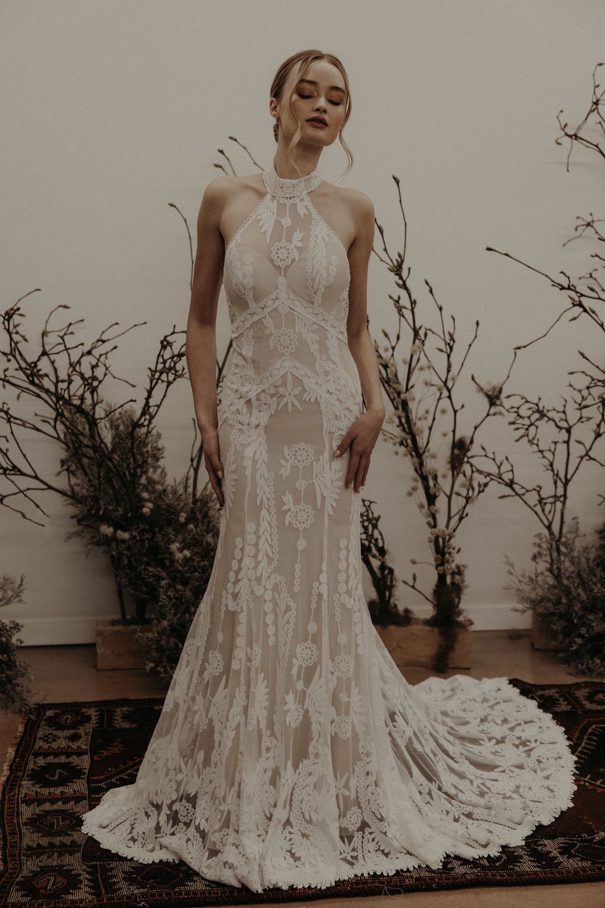 https://www.dreamersandlovers.com/wp-content/uploads/2022/07/Anouk-Halter-Wedding-Dress.jpeg