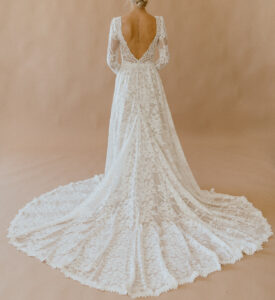 Dahlia-lace-timeless-flowy-wedding-dress