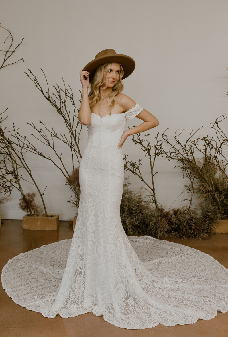 Phoebe-off-shoulder-fitted-trumpet-lace-wedding-dress