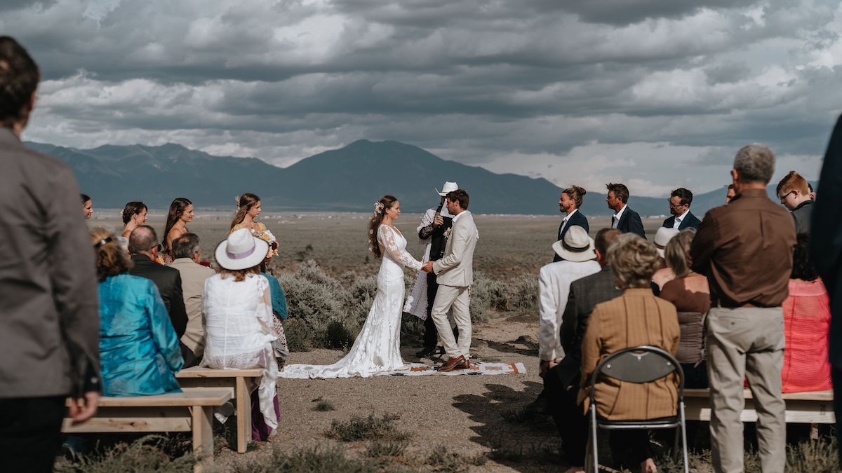 A-couple-gets-married-in-Taos-New-Mexico-outdoor-bohemian-wedding