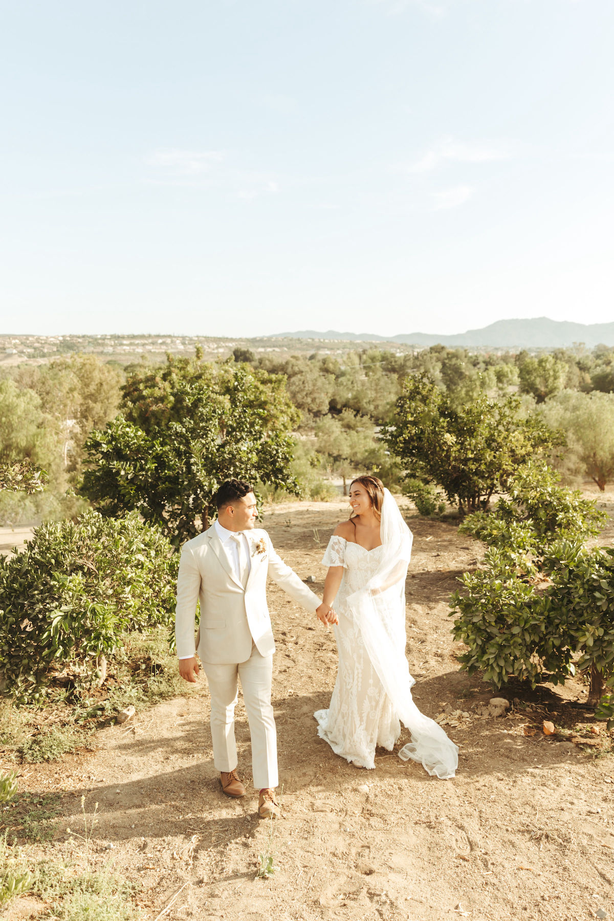 Emily-and-Chris-dream-wedding-on-a-ranch-in-Wine-Country