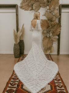 meet-Josephine-lace-long-sleeve-wedding-dress-fitted-trumpet-silhouette