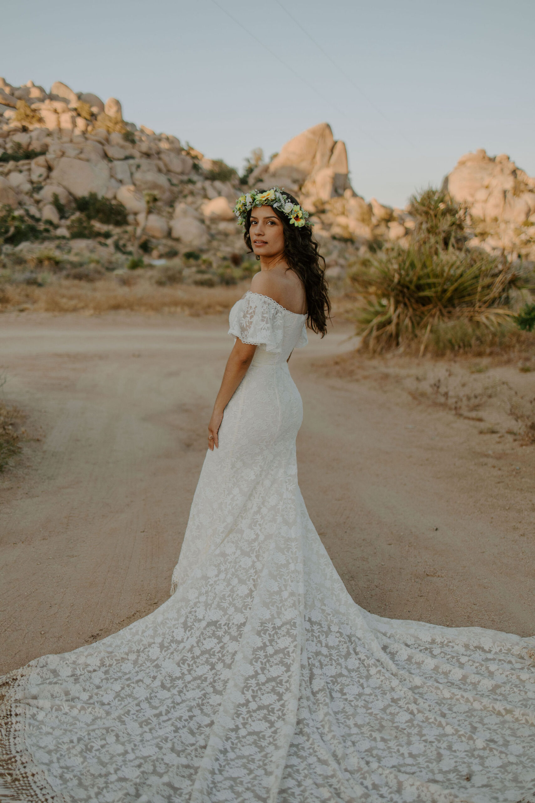 bohemian-bride-tells-the-story-of-finding-the-perfect-wedding-dress