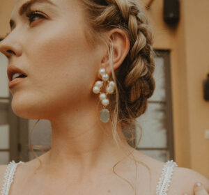Ariel-baroque-pearl-and-sea-foam-dangle-earring-for-the-bride
