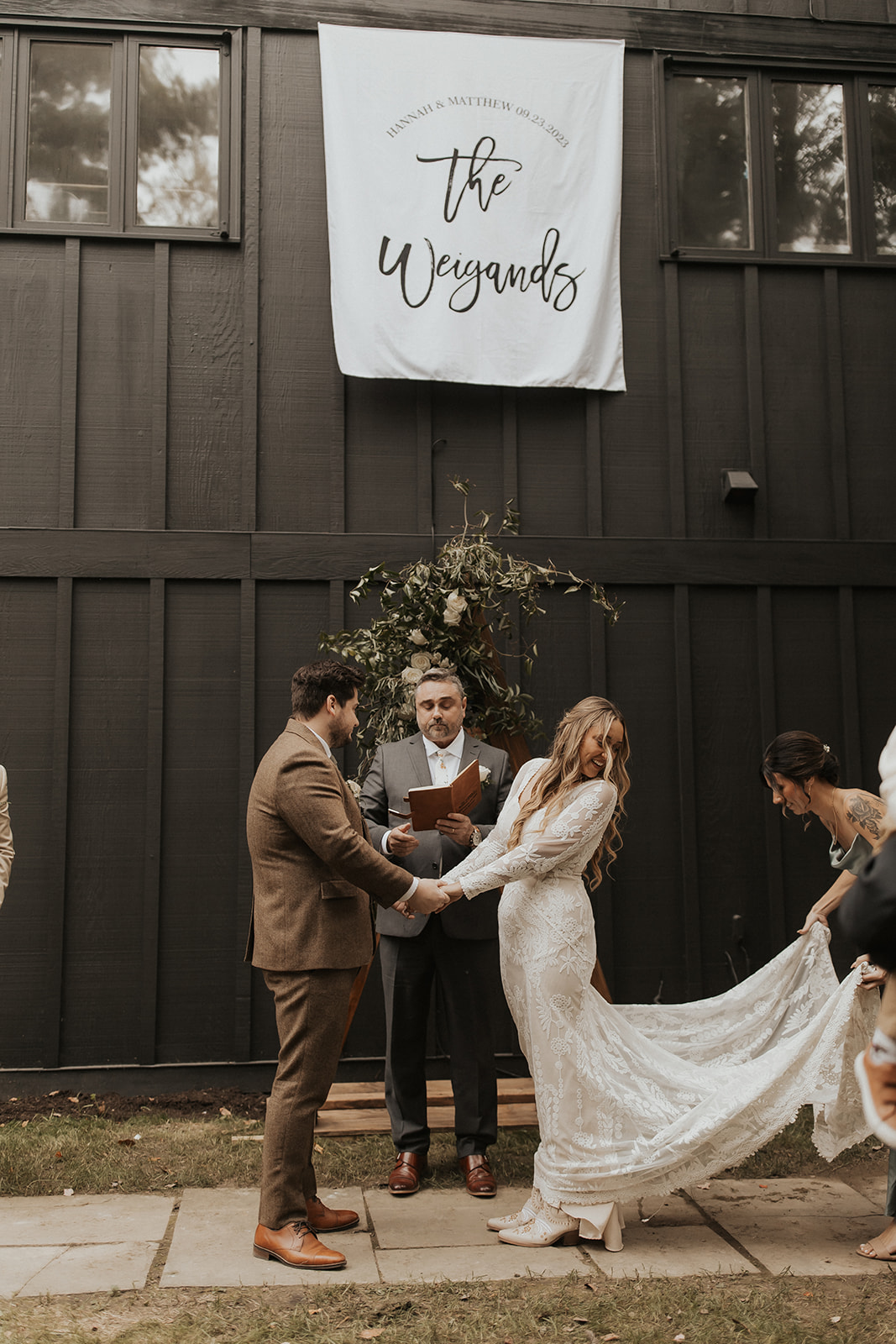 the-happy-bride-and-groom-boho-wedding-inspo