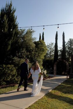 Whitney wearing Lizzy Dress| Photo @mindofbianx Bride-Whitney-in-Lizzy-Stretch-Wedding-Dress