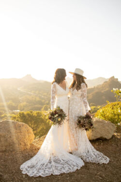 Sara & Petra |
@stefaniwelsh photo Petra-and-Sarah-Romantic-Boho-Wedding-at-Cielo-Farms